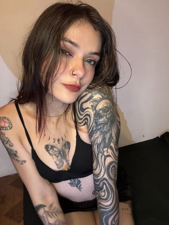 Créatrice OnlyFans Brunette